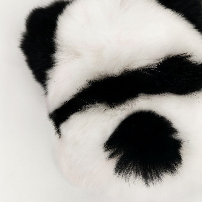 Fluffy and soft panda plush keychain: made from high-quality rabbit fur.