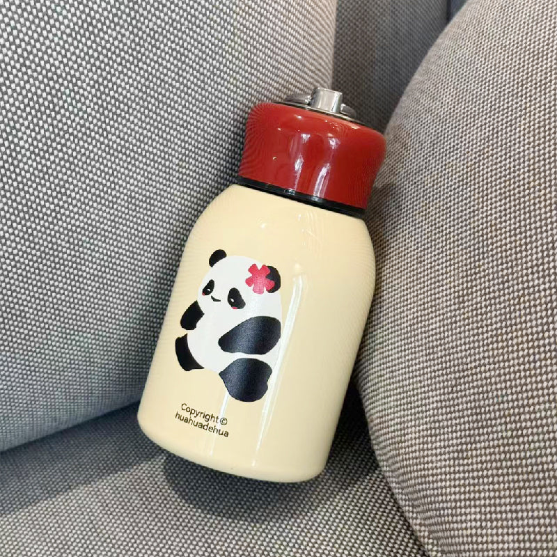 Children's water bottle with panda Hua Hua pattern