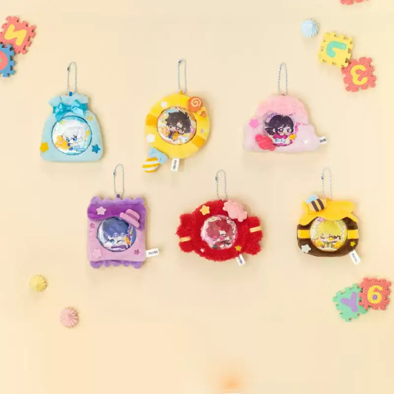 Link Click Character Badge Holder